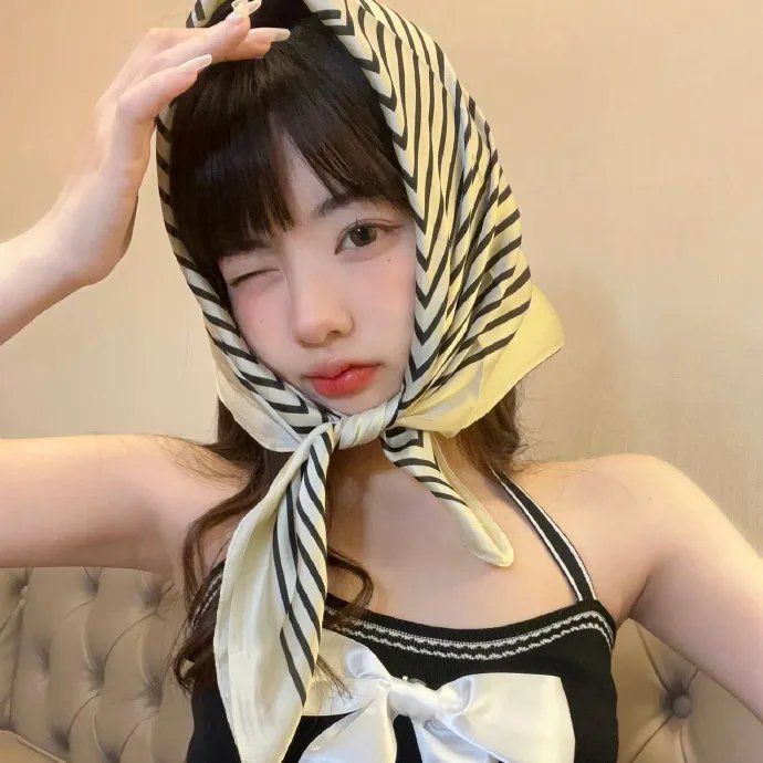 红发女郎